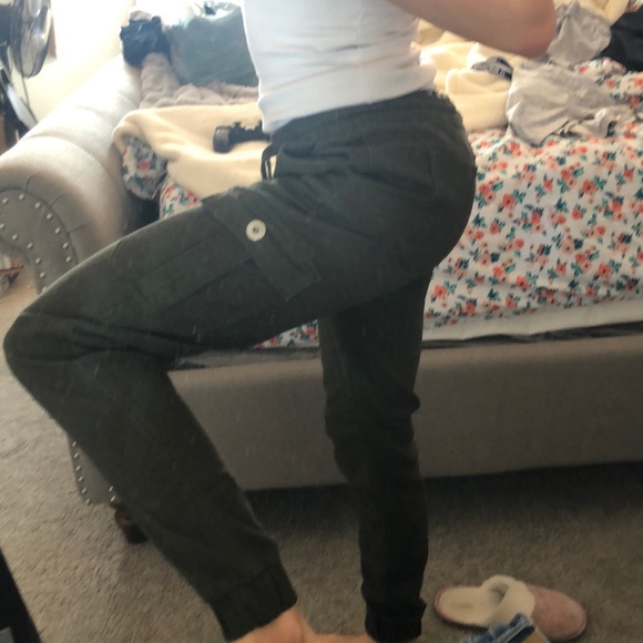 Joggers - Picture 3 of 7